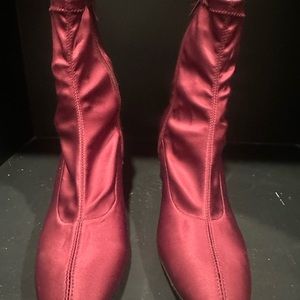 Free People Burgundy heel bootie. Size 41.